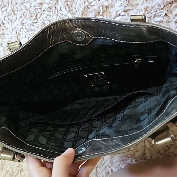 Rafē Handbag - Picture 6 of 7